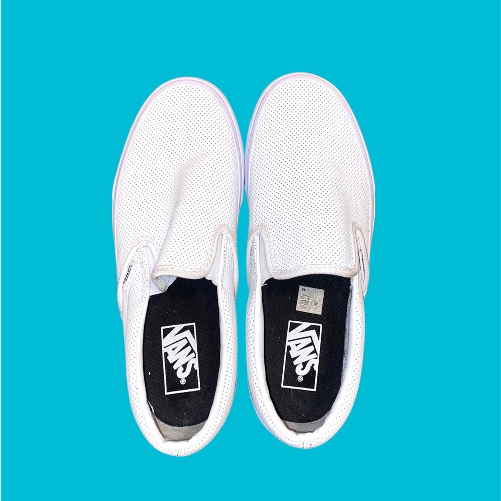 COPY - Men/Women White leather slip on vans. Men’s 7 and Women’s 8.5. Worn once.